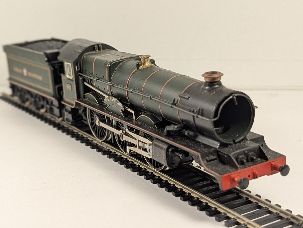 Hornby OO Gauge GWR King Class 4-6-0 'King Henry VIII' Steam Locomotive 6013
