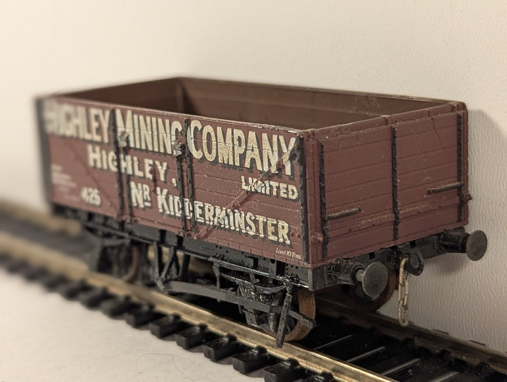 Hornby OO Gauge Highley Mining Company 7-Plank Open Wagon Goods Wagon 425