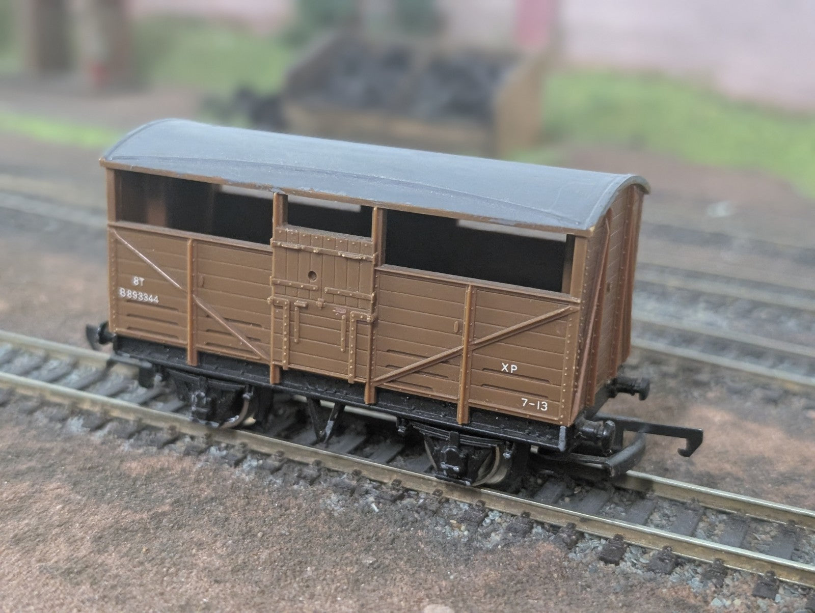 Wrenn W4630 8 Ton Cattle Wagon OO Gauge