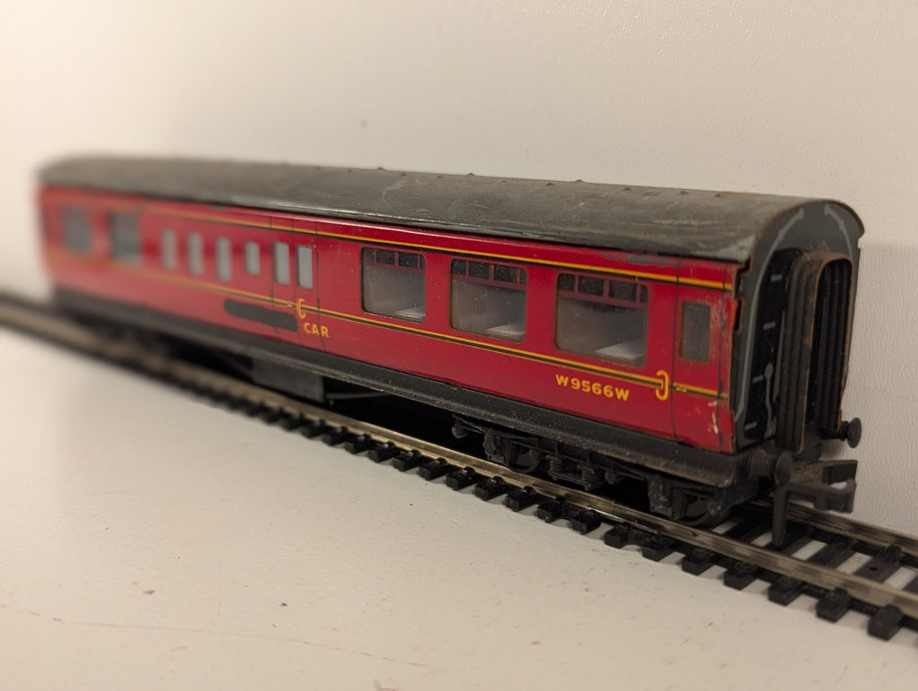 Hornby Dublo BR Mk1 Restaurant Composite Coach OO Gauge