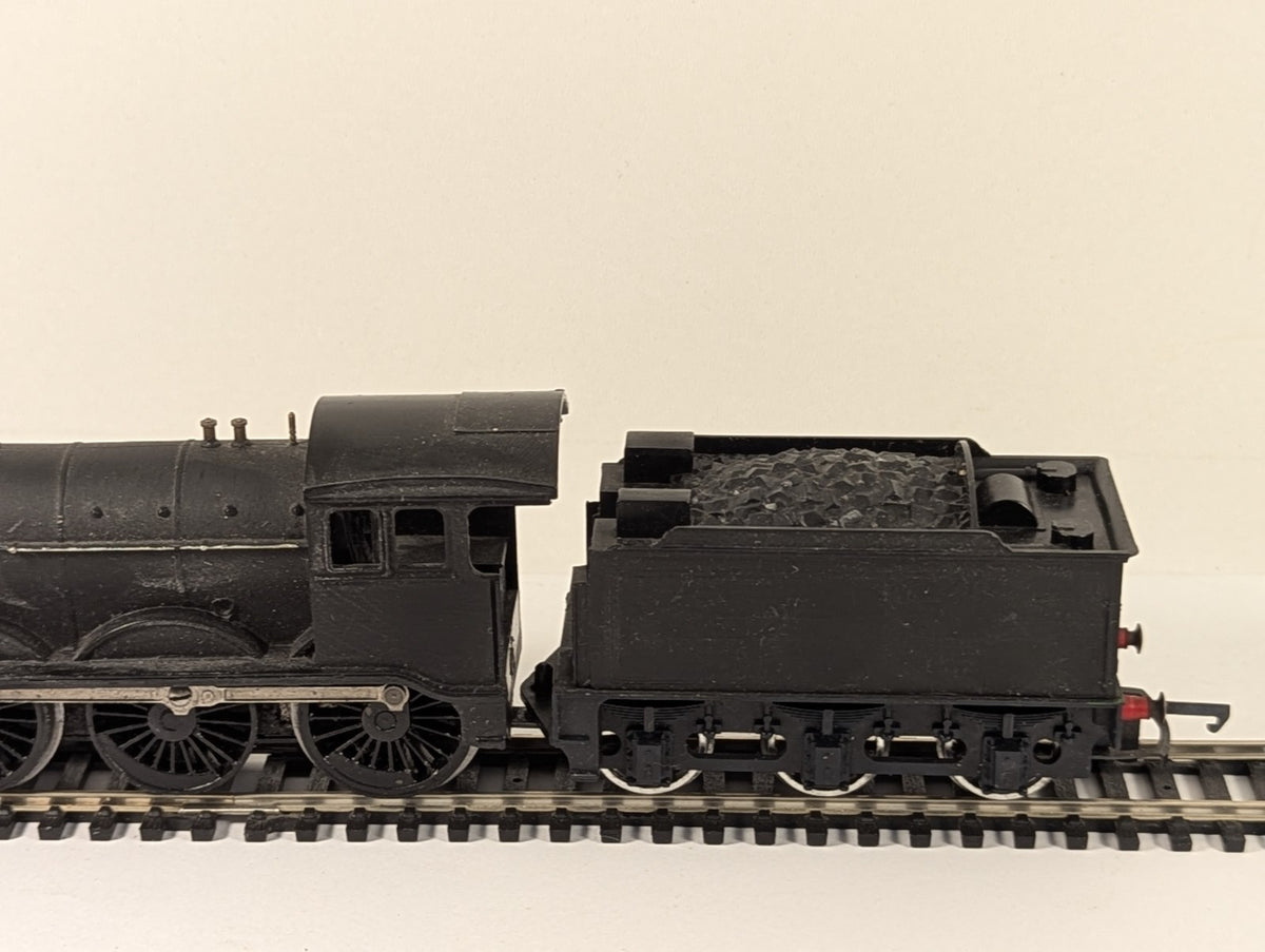 Tri-ang Hornby R150 OO Gauge Class B12 4-6-0 – Repainted