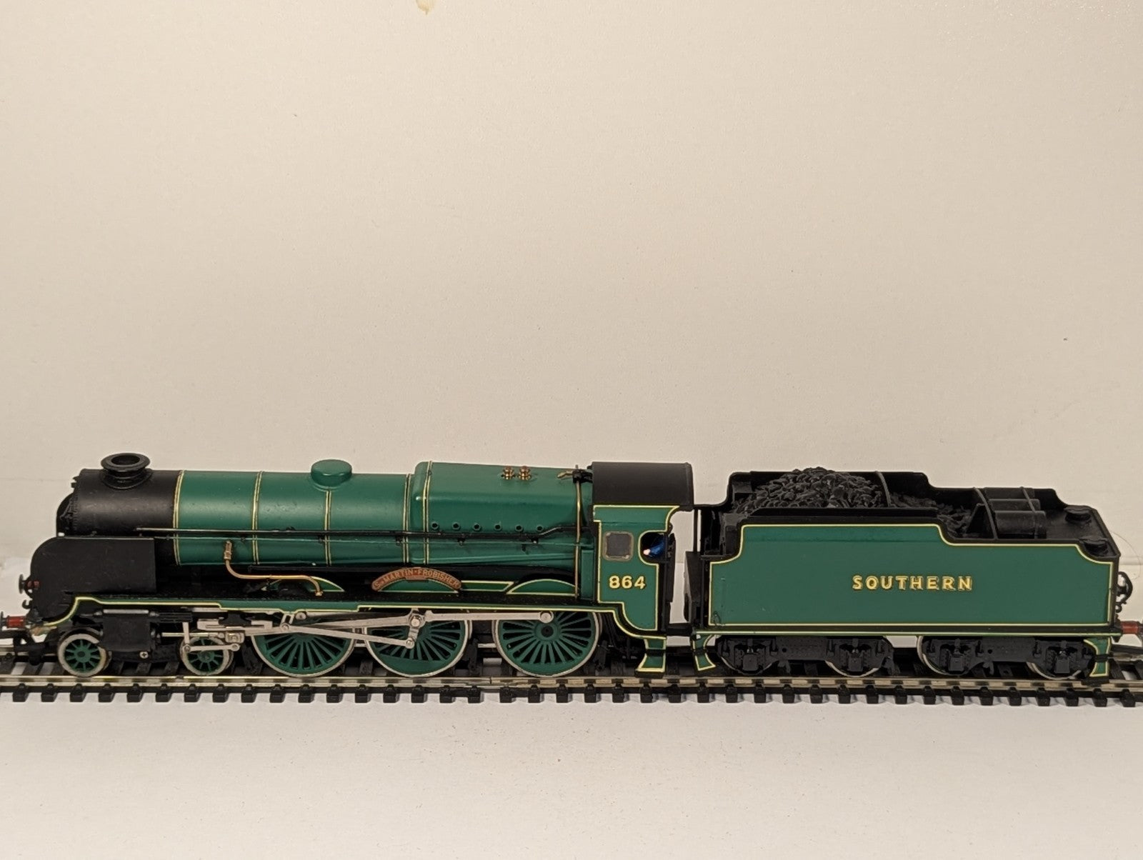 Bachmann 31-401 Lord Nelson 4-6-0 No. 864 “Sir Martin Frobisher” – Spares/Repair