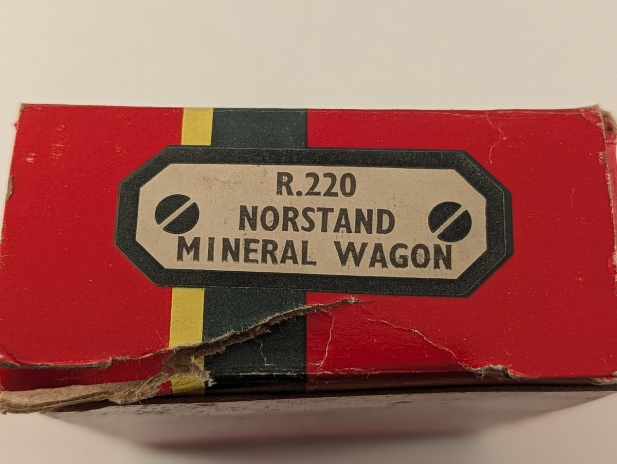 Hornby R220 OO Gauge Norstand Mineral Wagon