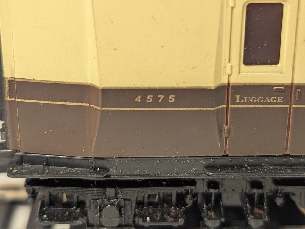 Airfix OO Gauge GWR Centenary Brake Third Coach Passenger Coach 4575