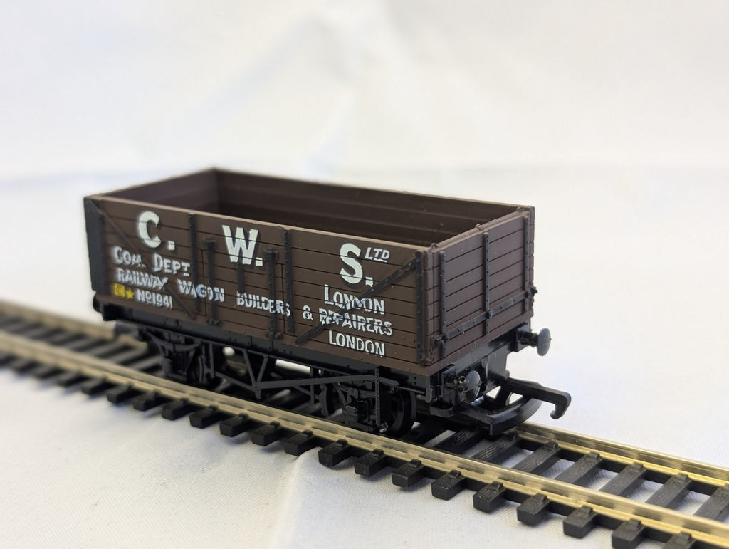 Mainline Railways 37-129 7 Plank Wagon C.W.S.