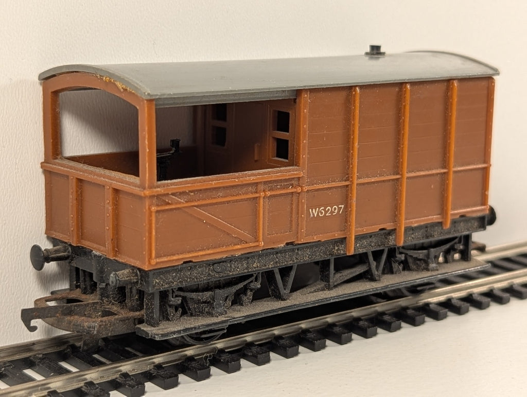 Tri-ang R124 BR Brake Van W6297 – OO Gauge