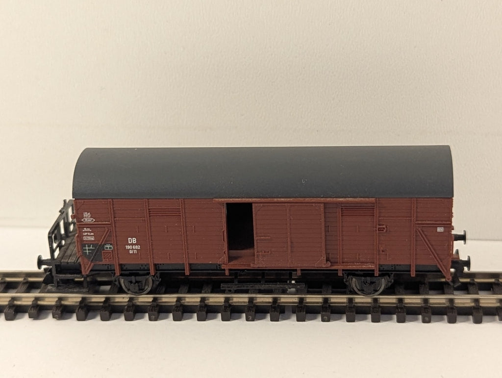 N Gauge Deutsche Bundesbahn Covered Goods Wagon Brown