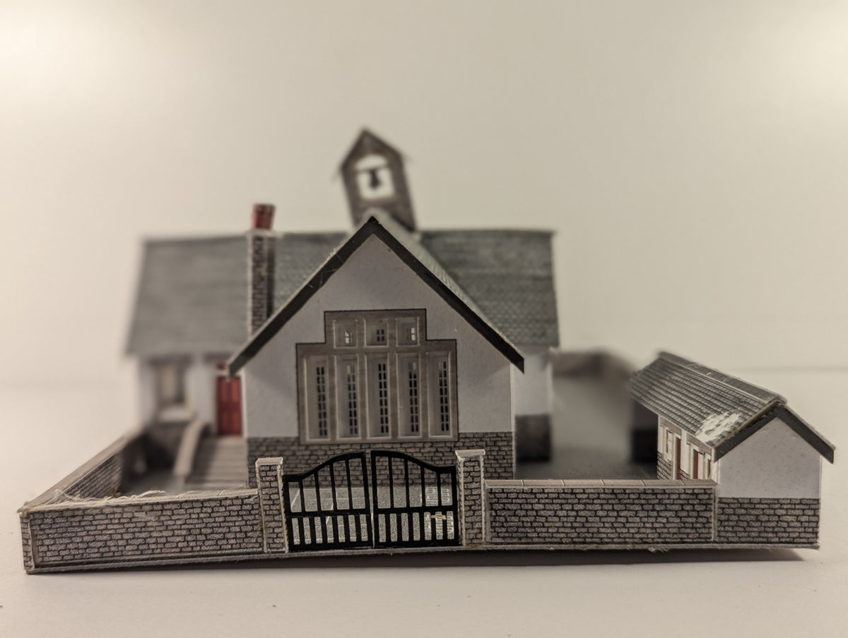 Metcalfe N Gauge Village School Model Building PO253