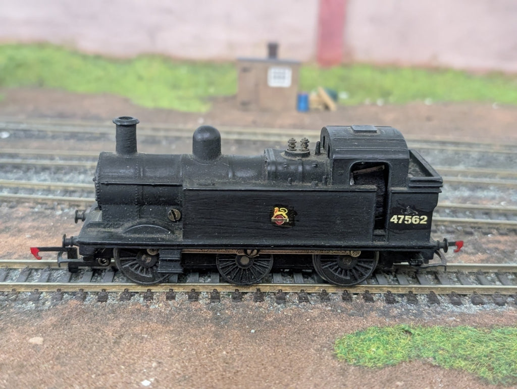 Tri-ang OO Gauge Class 3F "Jinty" 0-6-0T Steam Locomotive - Repainted