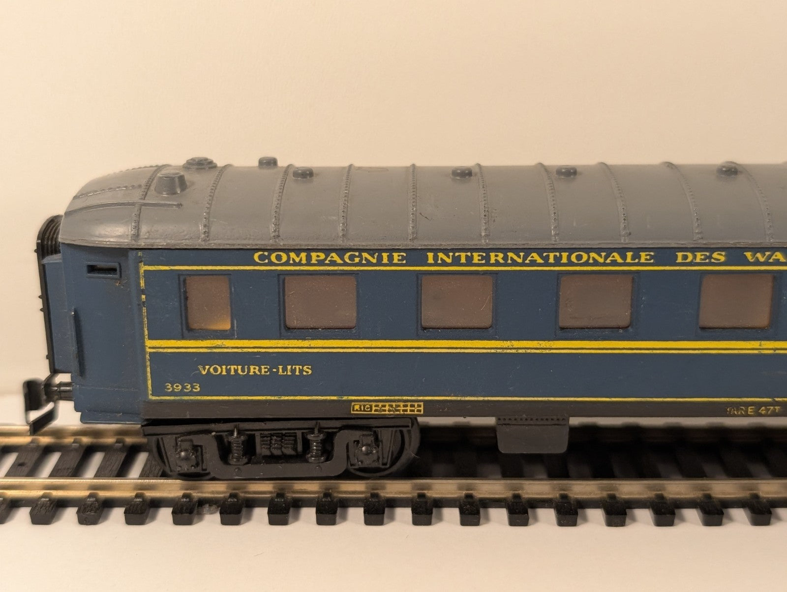 Jouef HO Gauge CIWL Blue Sleeping Car