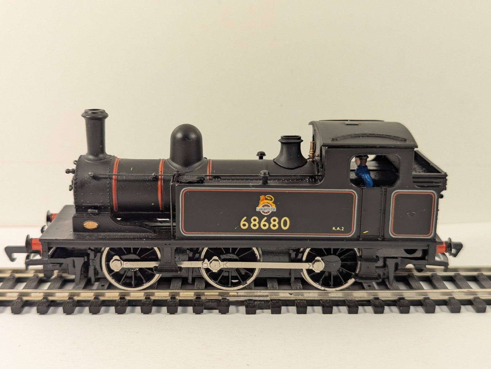 Bachmann Branchline 31-052 OO Gauge LNER Class J72 0-6-0T - Poor Runner Boxed
