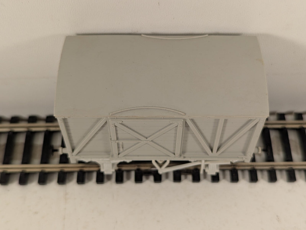 Slater's Plastikard OO Gauge Midland Railway 8 Ton Covered Van (Diagram 244)