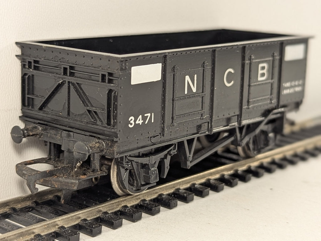 Tri-ang OO Gauge NCB 20 Ton Mineral Wagon Goods Wagon 3471 NCB Black R112