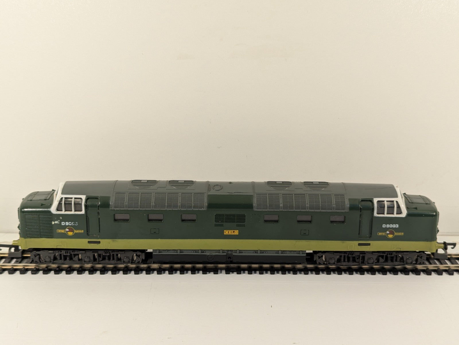 Lima OO Gauge Class 55 Deltic D9003 Meld Diesel Locomotive - Non-Runner