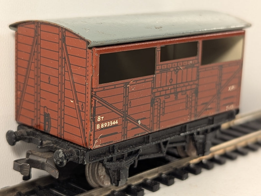 Hornby Dublo 8 Ton Cattle Wagon Brown OO Gauge - Boxed