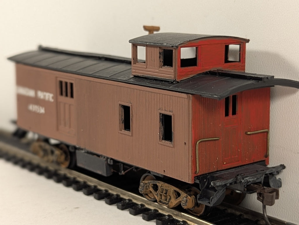 Roundhouse HO Gauge Old Timer Caboose 437534 Canadian Pacific 3430