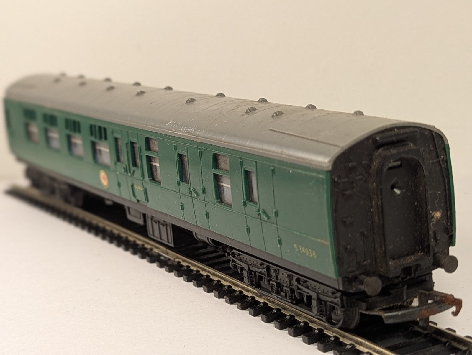 Hornby OO Gauge Maunsell Brake Composite Coach Passenger Coach