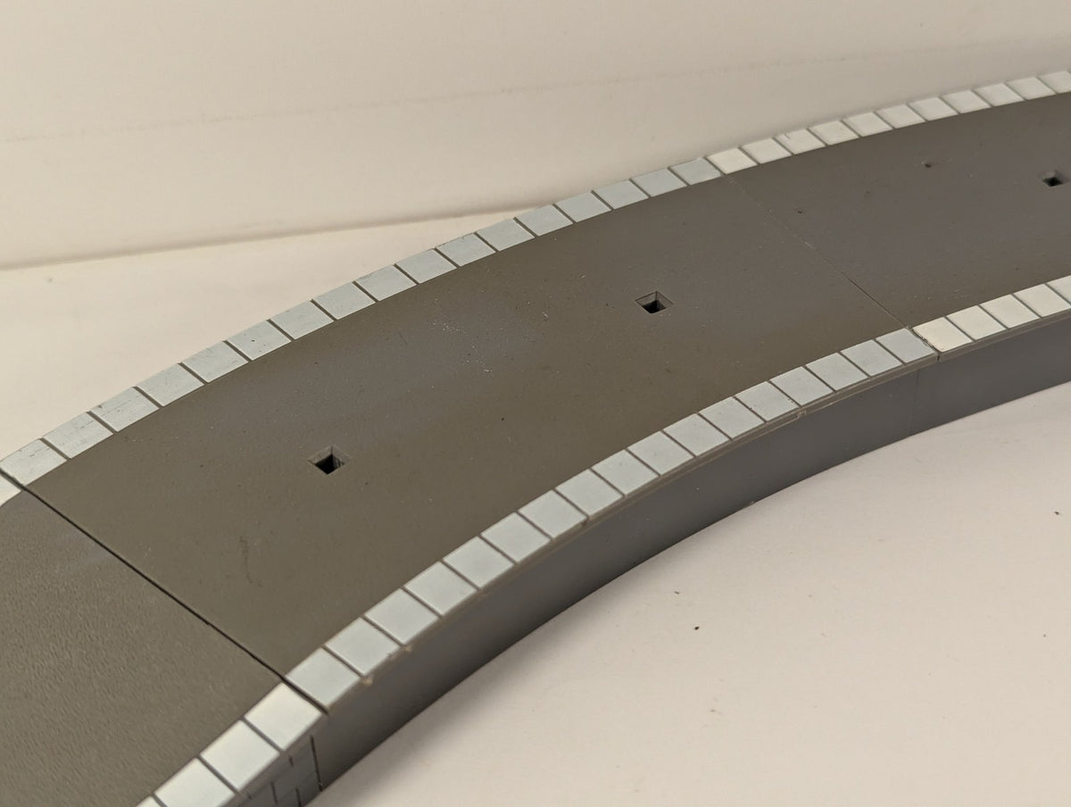 Hornby OO Gauge Curved Platform Sections and Ramps R463