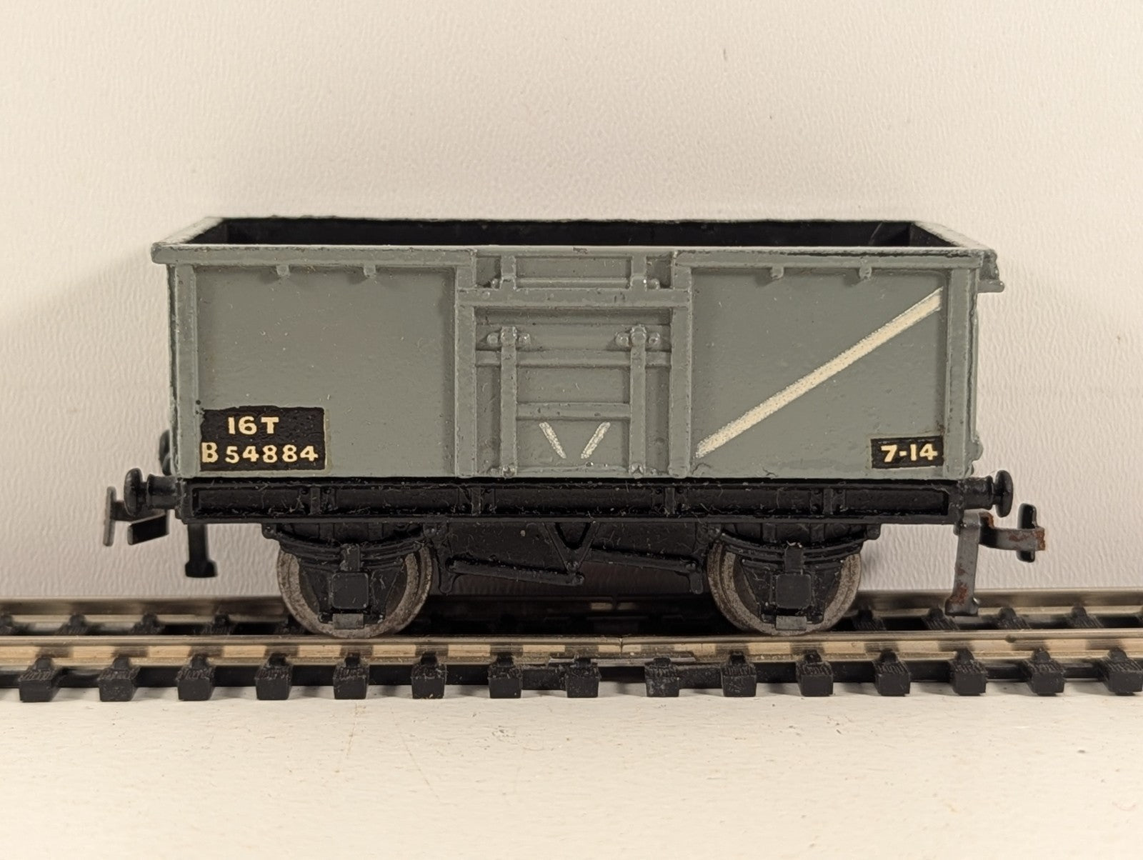 Hornby Dublo 32056 OO Gauge Grey BR D2 16 Ton Mineral Wagon - Boxed