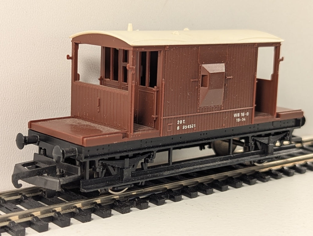 Lima L305620 British Rail 20 Ton Brake Van