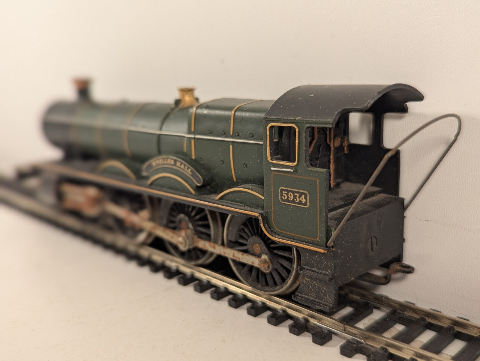 Hornby OO Gauge GWR Class 4900 'Kneller Hall' Steam Locomotive 5934