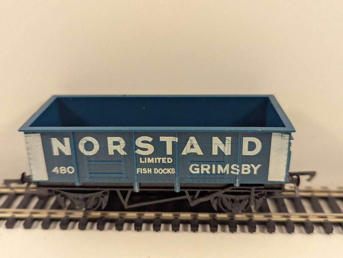 Hornby R220 OO Norstand Grimsby Fish Docks Wagon