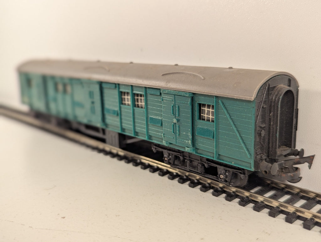 Tri-ang OO Gauge SR Utility Van Coaching Stock S2355S BR Southern Green