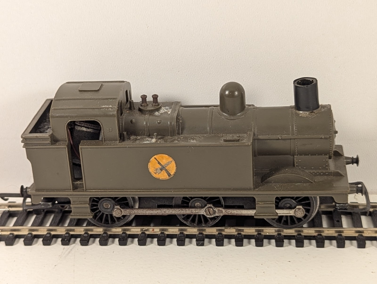 Tri-ang R558S “Battlespace” Class 3F Jinty 0-6-0 (Replacement Chimney Fitted)