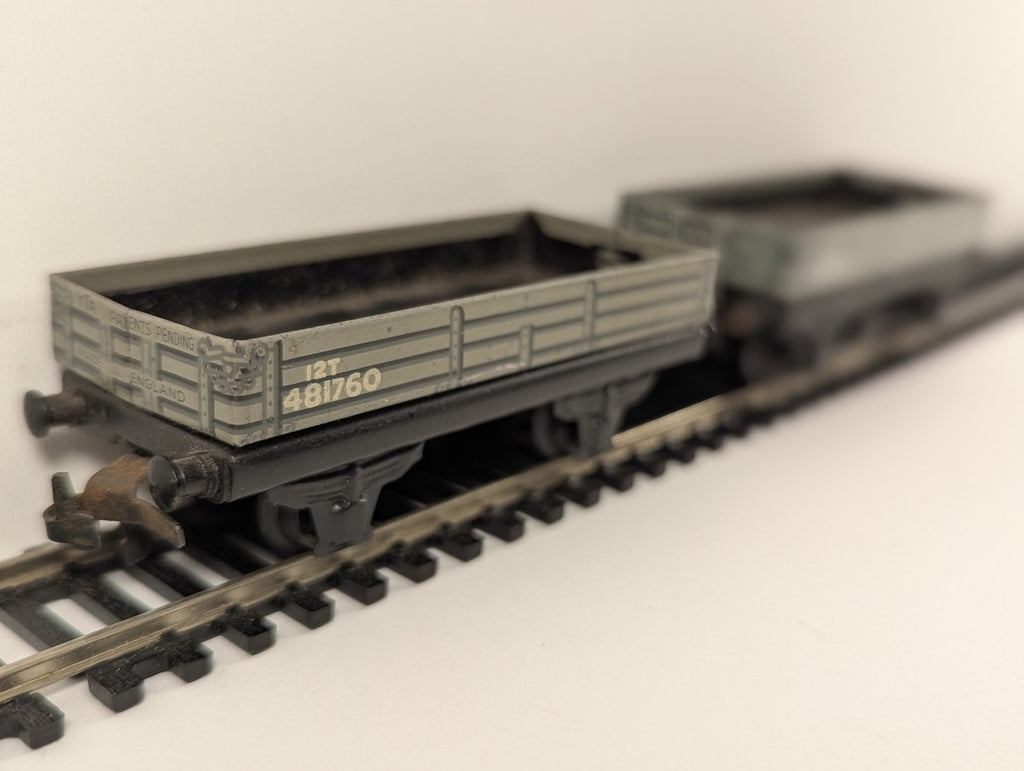 Trix Twin Railway OO Gauge 3 Plank Wagon Freight Wagon 481760 Grey 630