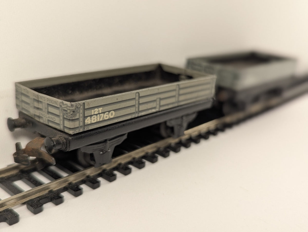 Trix Twin Railway OO Gauge 3 Plank Wagon Freight Wagon 481760 Grey 630