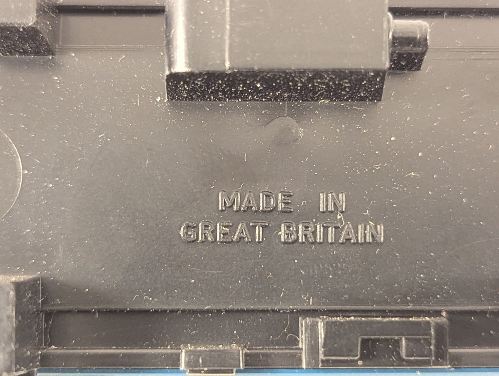 Hornby OO Gauge BR Mk1 BSK Brake Second Corridor Passenger Coach M14052