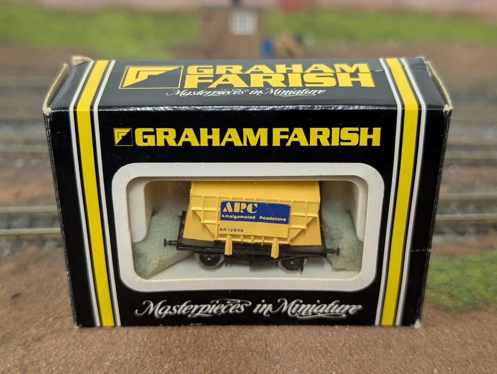 Graham Farish 3512 N Gauge CPV Presflo Bulk Powder Wagon "Blue Circle"
