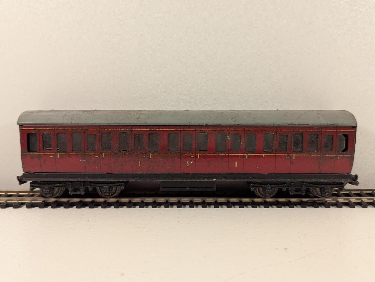 Hornby Dublo OO Gauge Tinplate Suburban Passenger Coach