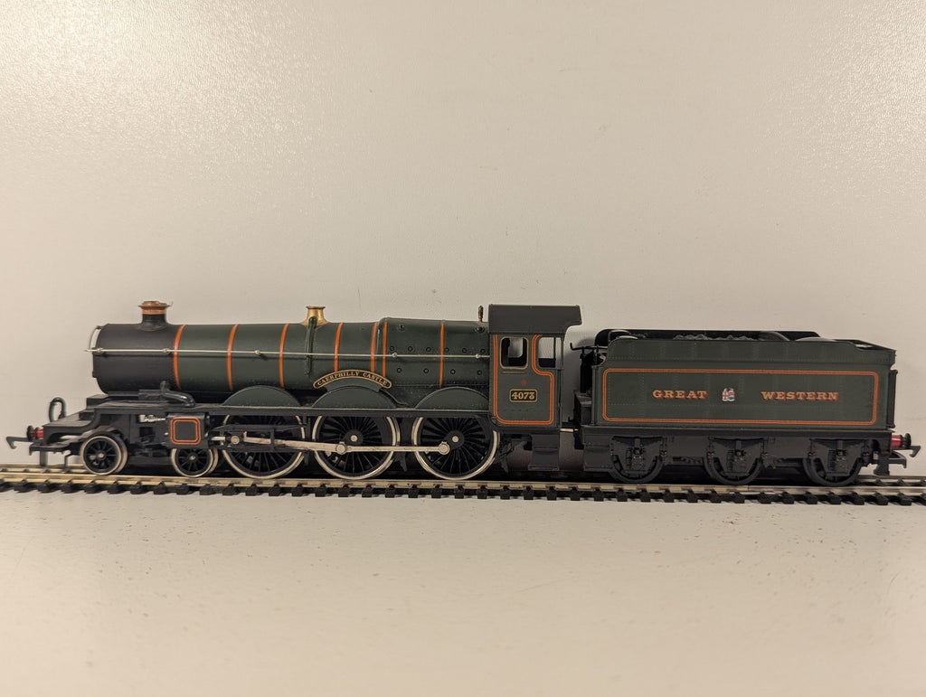 Airfix OO Scale Castle Class Caerphilly Castle Locomotive 4073 GWR Green 54124-2
