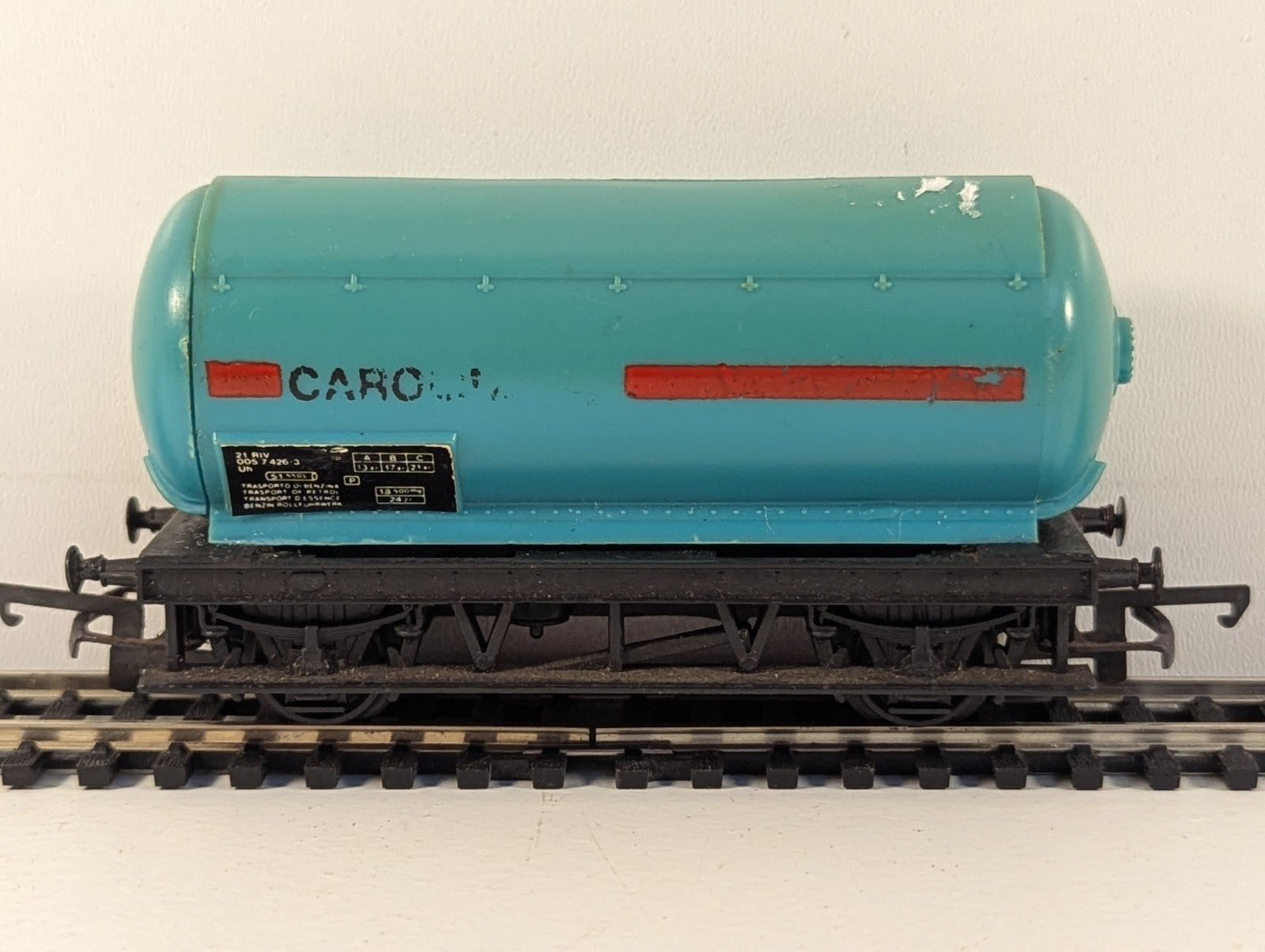 Tri-ang OO Gauge Green Tanker Wagon