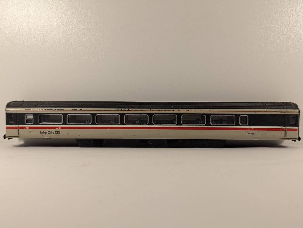 Hornby OO Gauge BR Mk3 TGS Coach Passenger Coach 44028 BR InterCity Executive