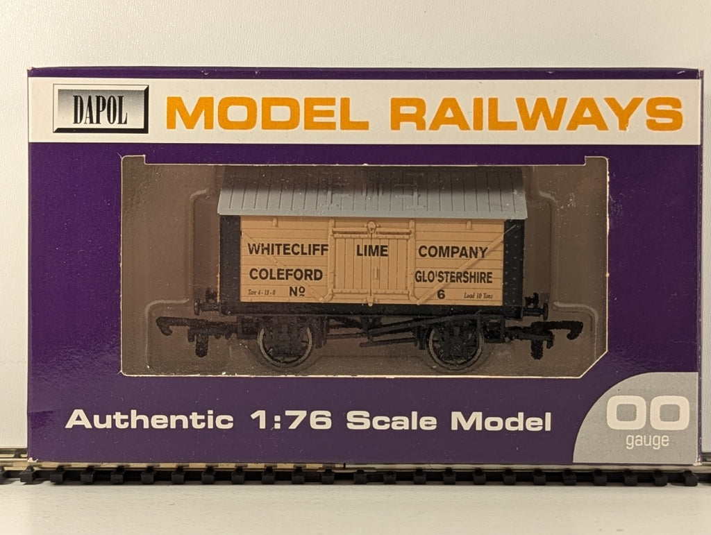 Dapol B729 OO Gauge Whitecliff Lime Company Closed Lime Wagon - Boxed