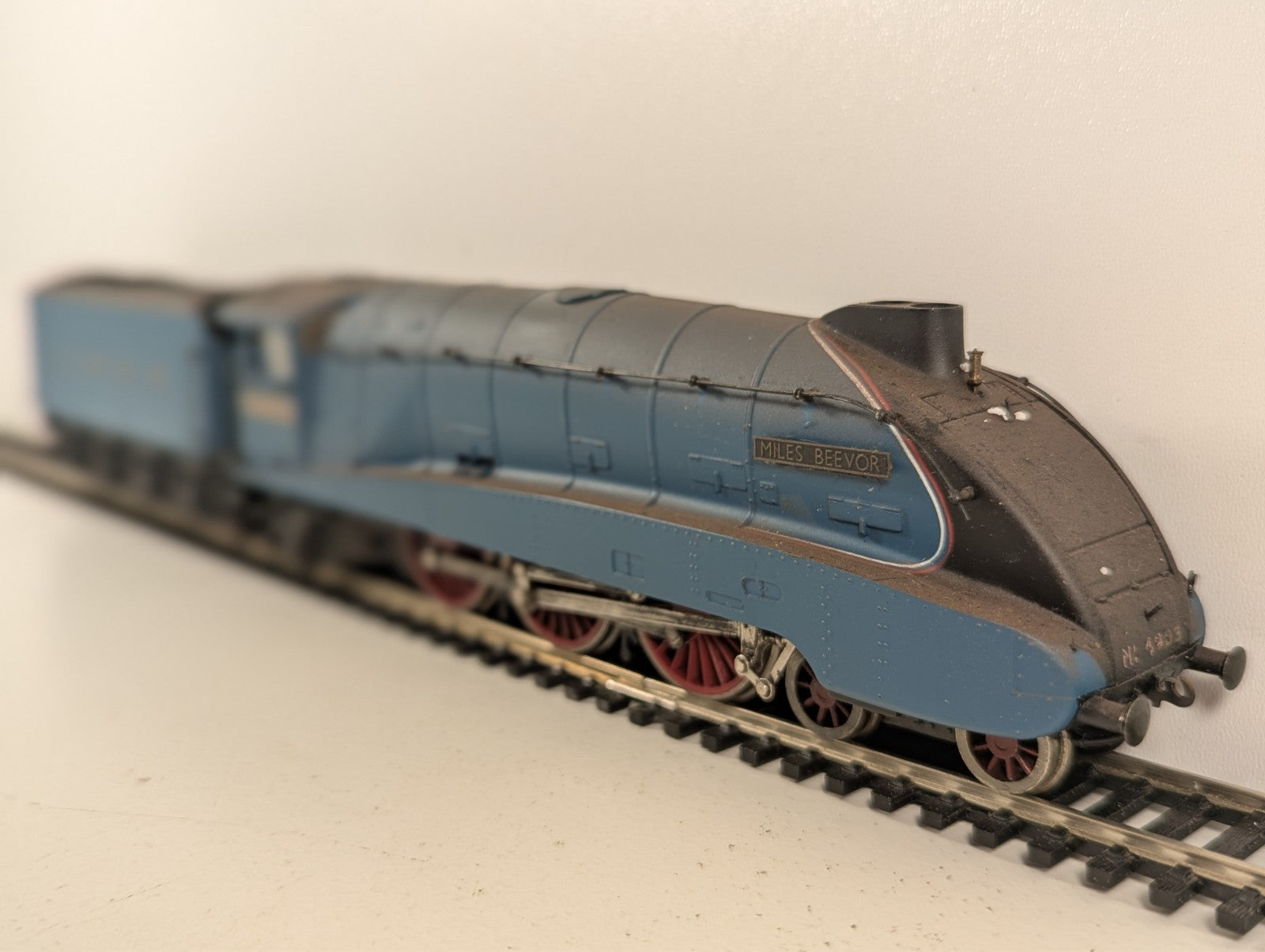 Bachmann Branchline LNER Class A4 'Miles Beevor' LNER Blue Steam Locomotive
