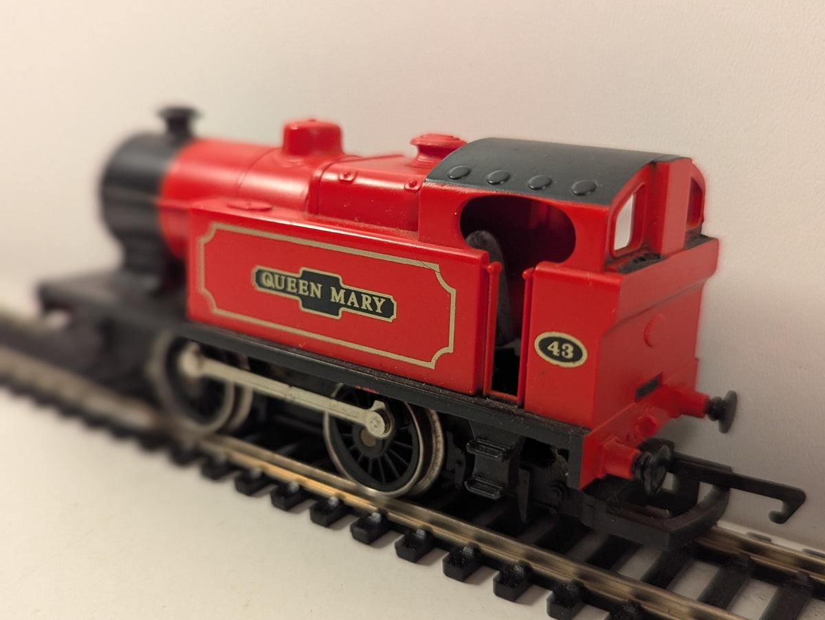 Hornby OO Gauge R863 Class D 0-4-0T “Queen Mary” No.43 Industrial Tank Loco