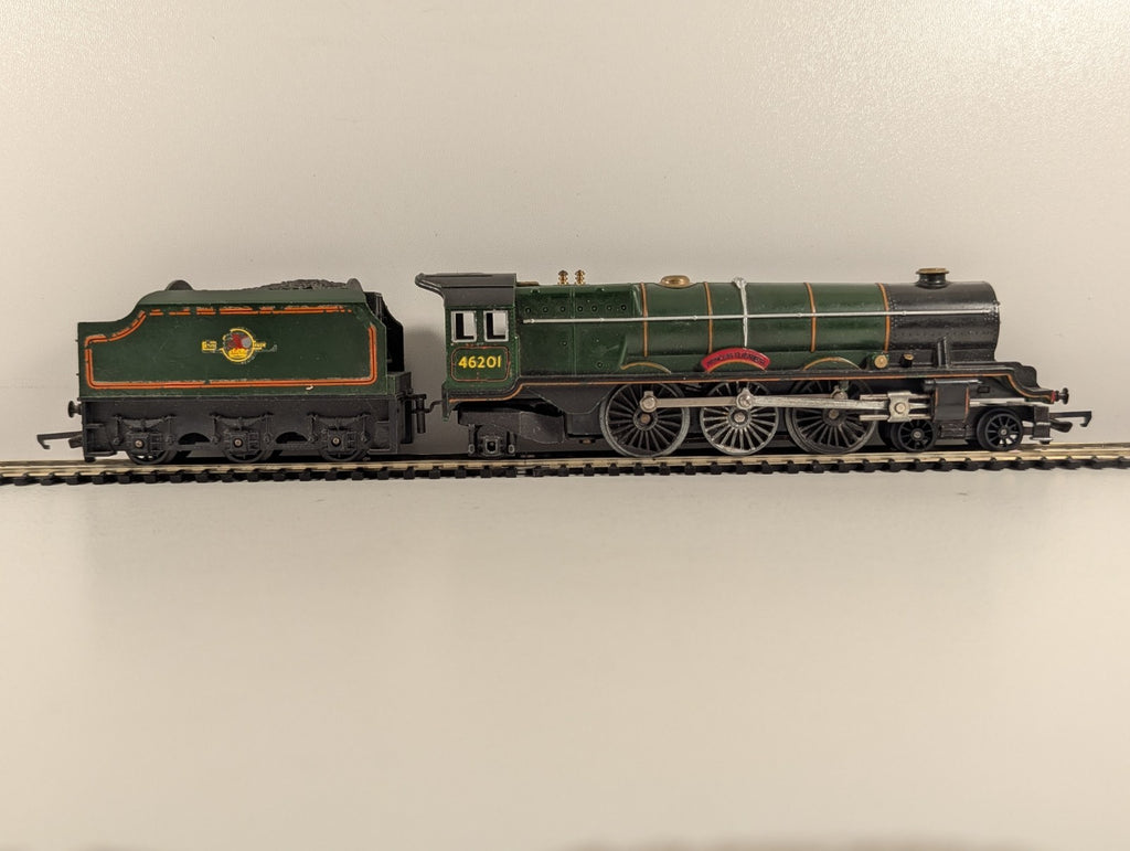 Tri-ang OO Gauge BR Class 8P 4-6-2 "Princess Elizabeth" Steam - Repainted