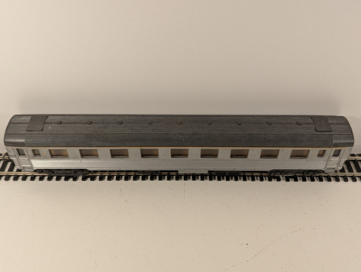 Lima HO Gauge SNCF Passenger Coach
