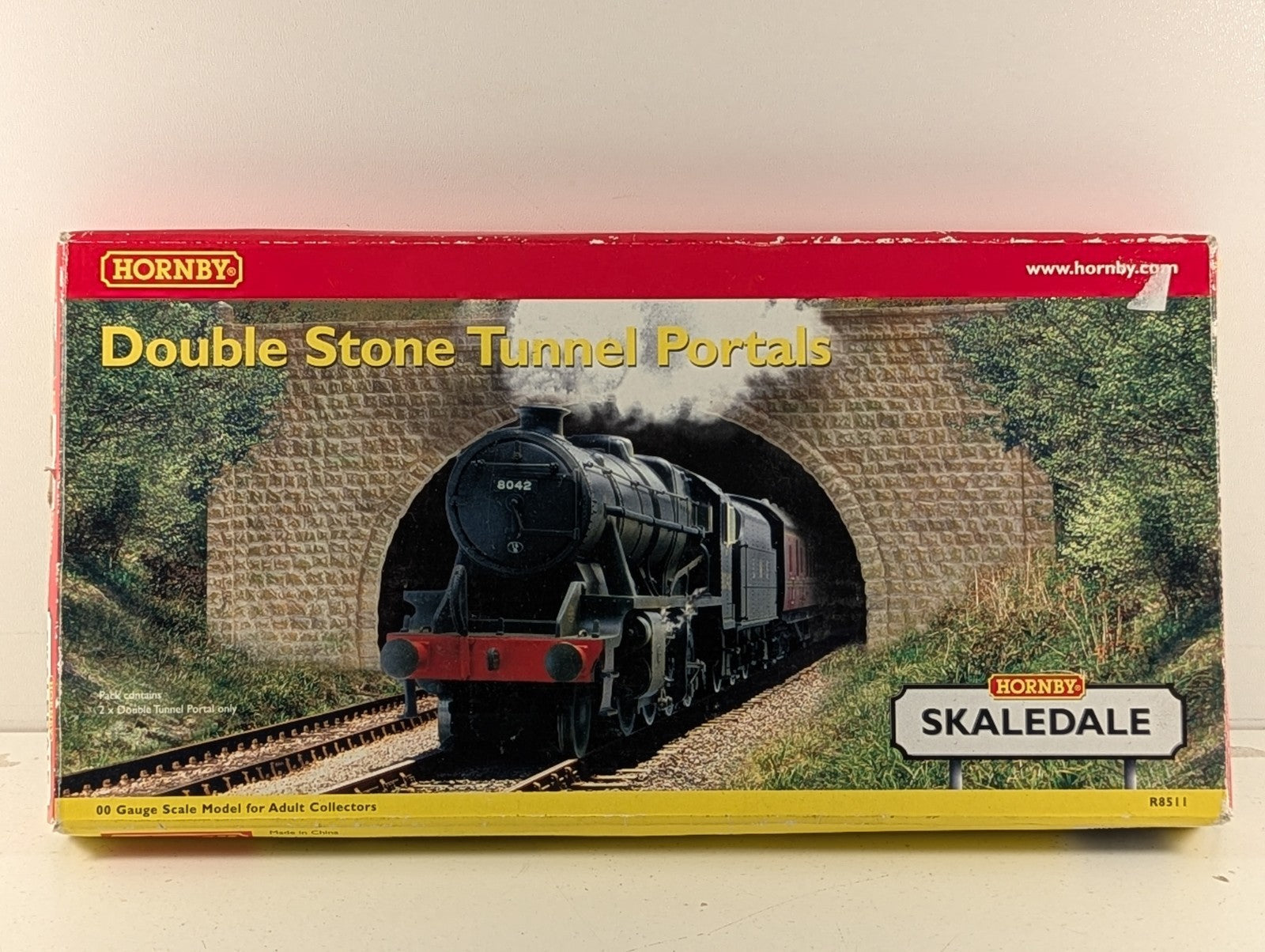 Hornby Skaledale R8511 OO Gauge Stone Tunnel Portals