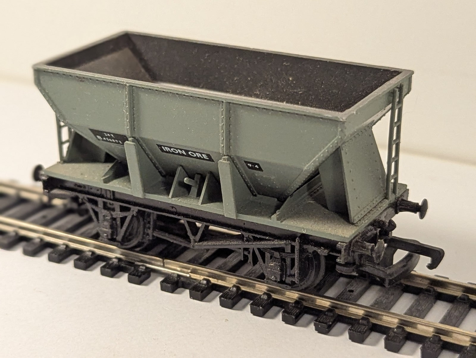 Replica Railways 13411 OO Gauge 24 Ton Iron Ore Hopper BR Grey