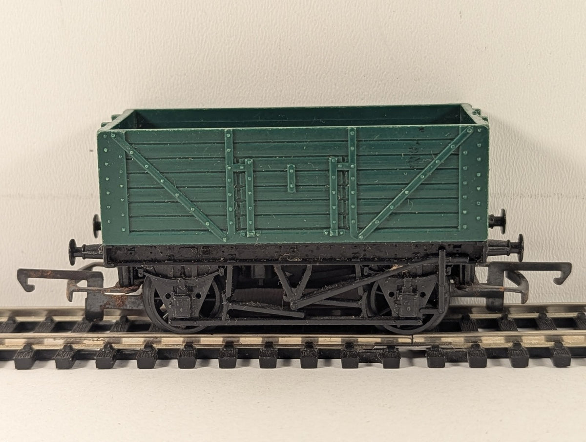 Tri-ang Hornby OO Gauge Goods Wagon with Drop Sides Green R113