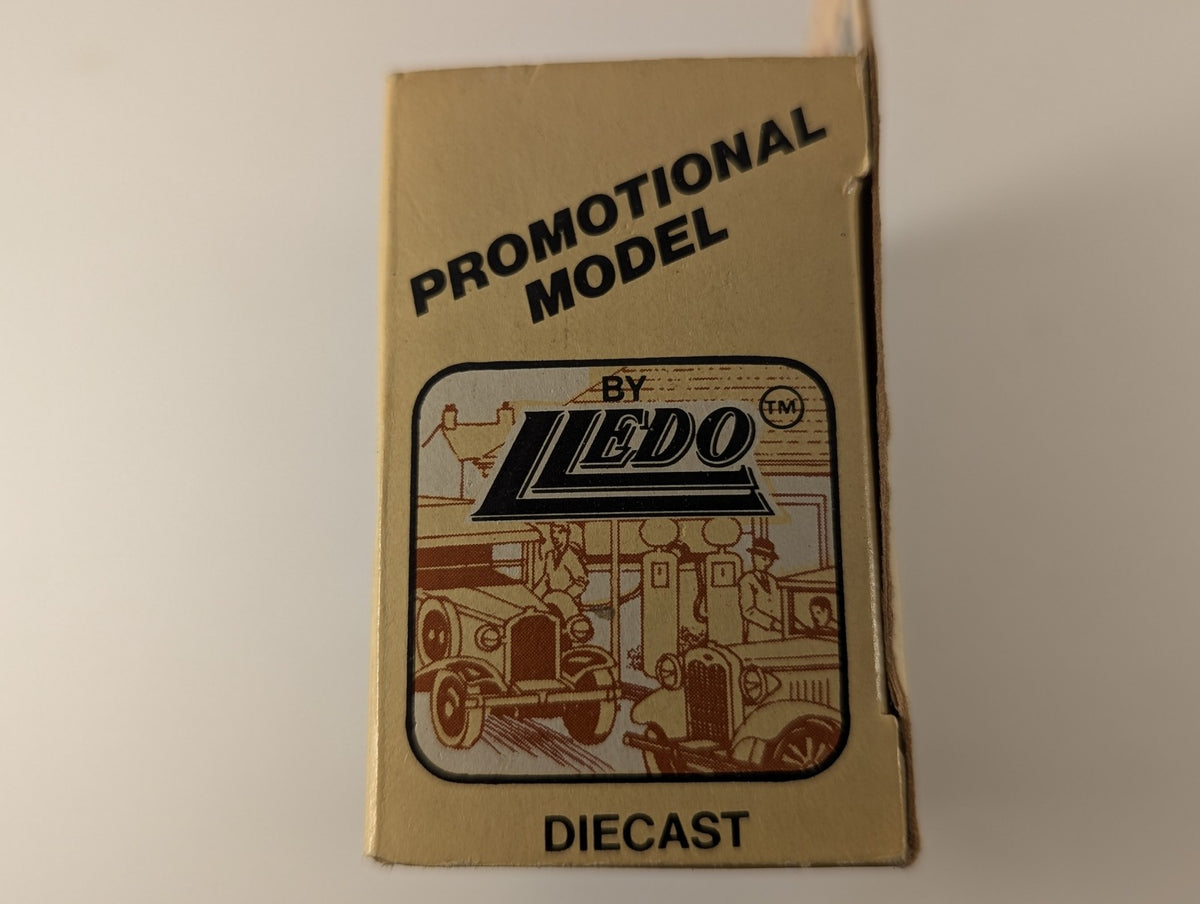 Lledo Invercargill Fire Board No. 3 Fire Engine Die-cast Model