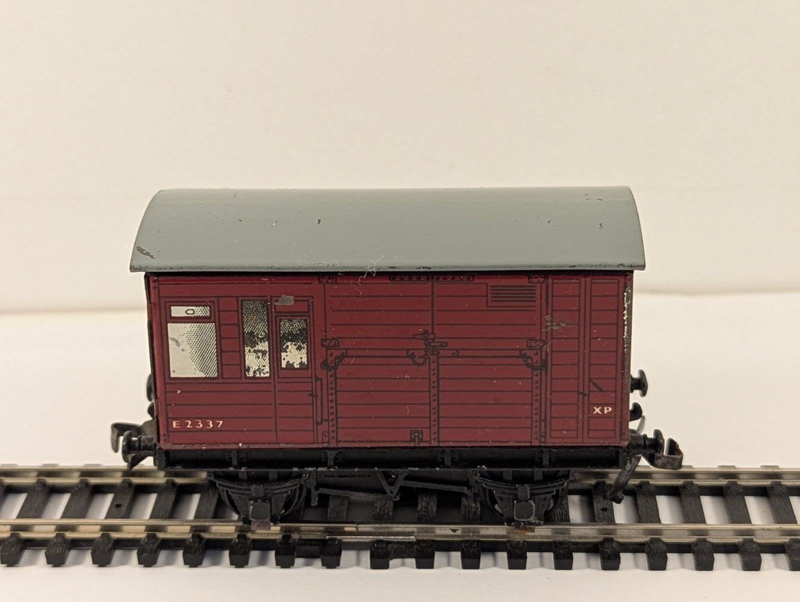 Hornby Dublo OO Gauge Tinplate Horse Box Wagon