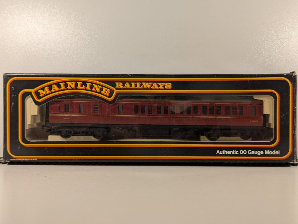 Mainline Railways 37-109 OO Gauge LMS 57' Panelled 1st/3rd Corridor Composite