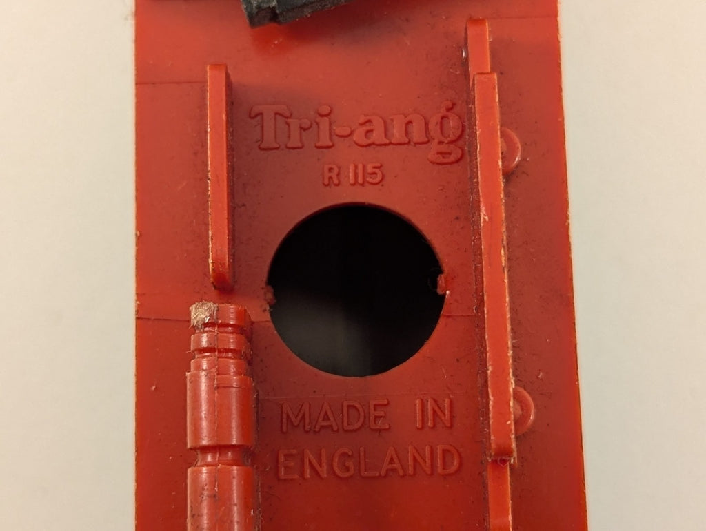 Tri-ang R115 OO Gauge Red Caboose