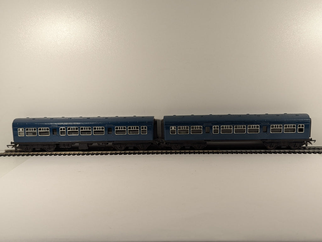 Tri-ang OO Gauge DMU Centre Cars Coaches BR Blue R334 Spares or Repair