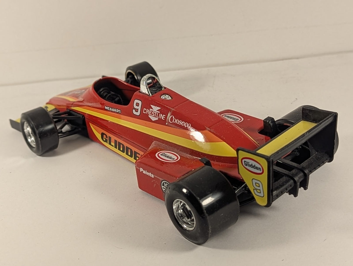 Bburago 1:43 Lola T90/00 Indy Car Die-cast Model Car